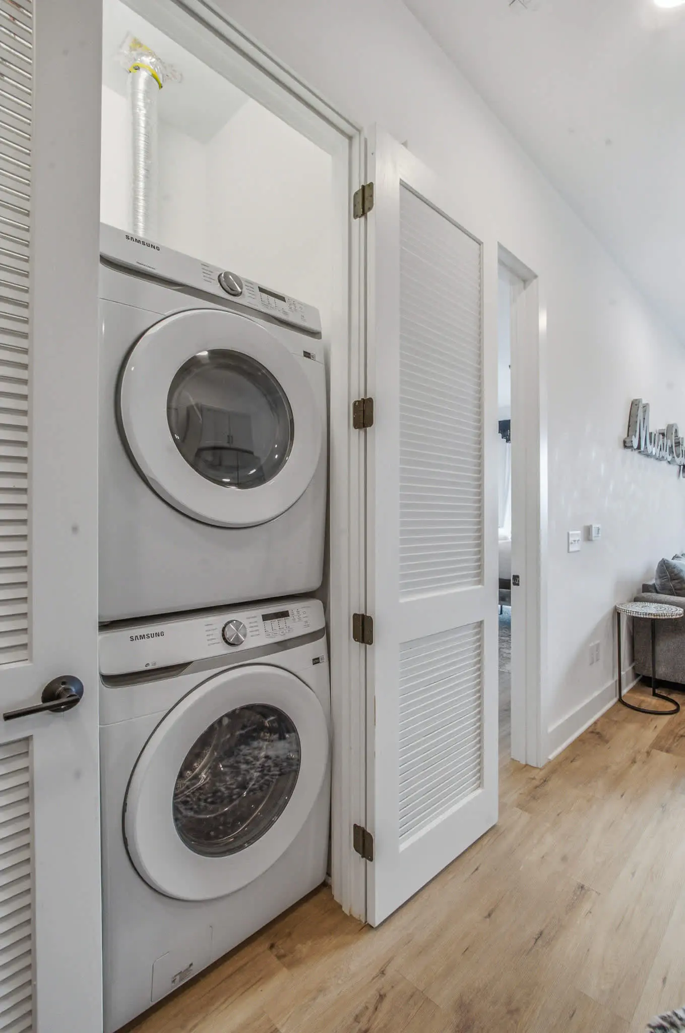 Dog-friendly condo with central AC & rooftop deck access - walk everywhere