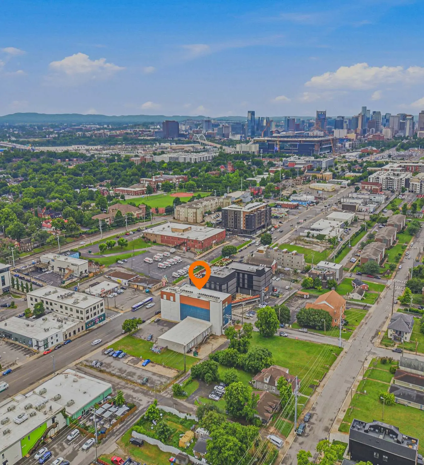 Dog-friendly condo with central AC & rooftop deck access - walk everywhere
