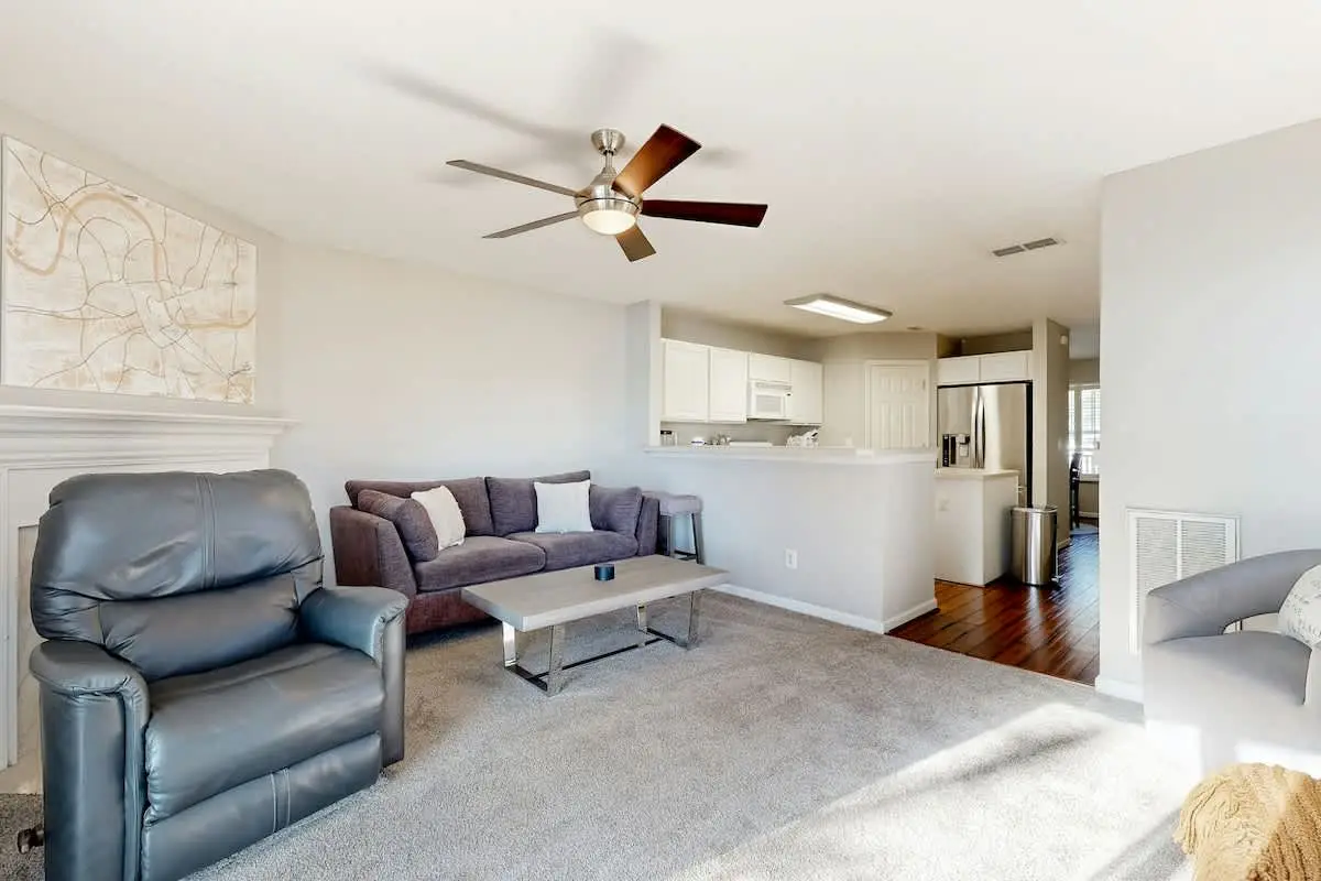 Modern townhome with on-site golf & pool - water views, W/D, & central AC