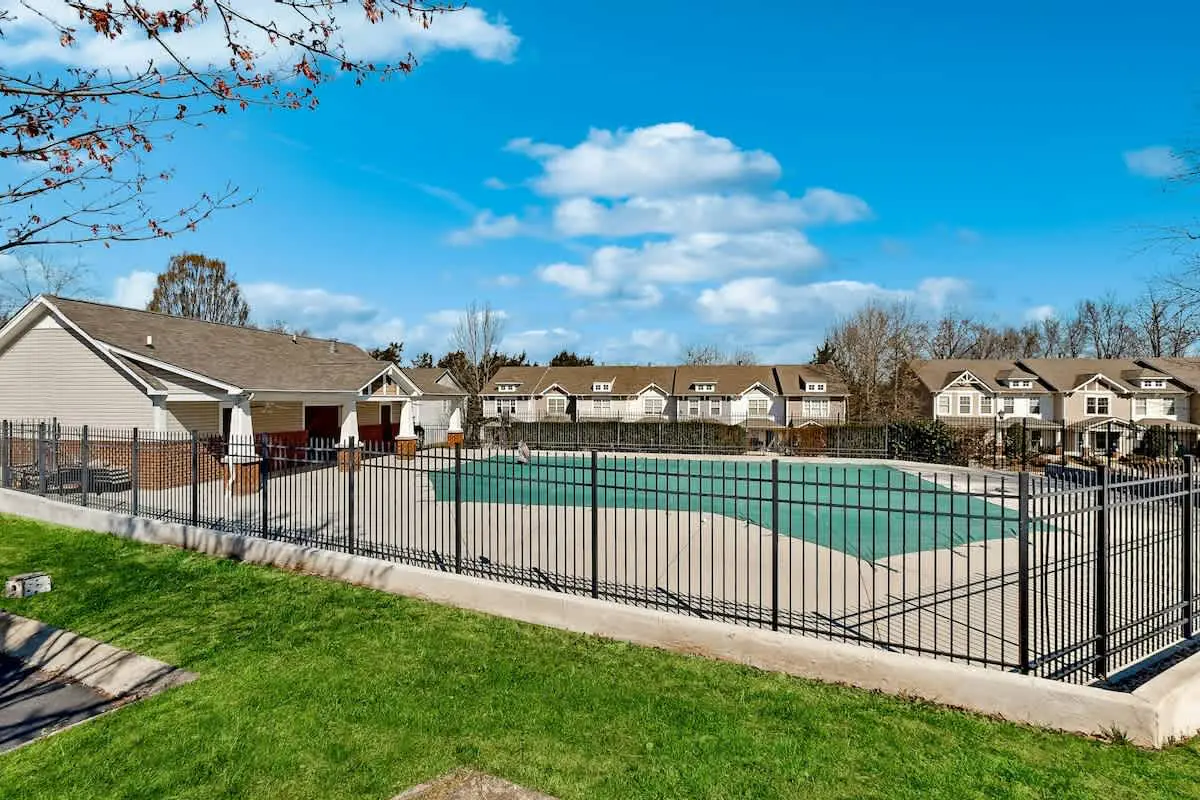 Modern townhome with on-site golf & pool - water views, W/D, & central AC