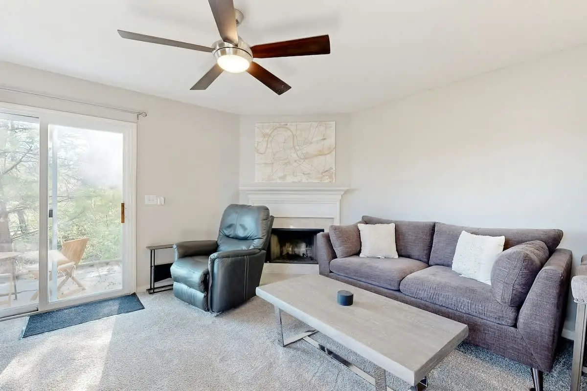 Modern townhome with on-site golf & pool - water views, W/D, & central AC