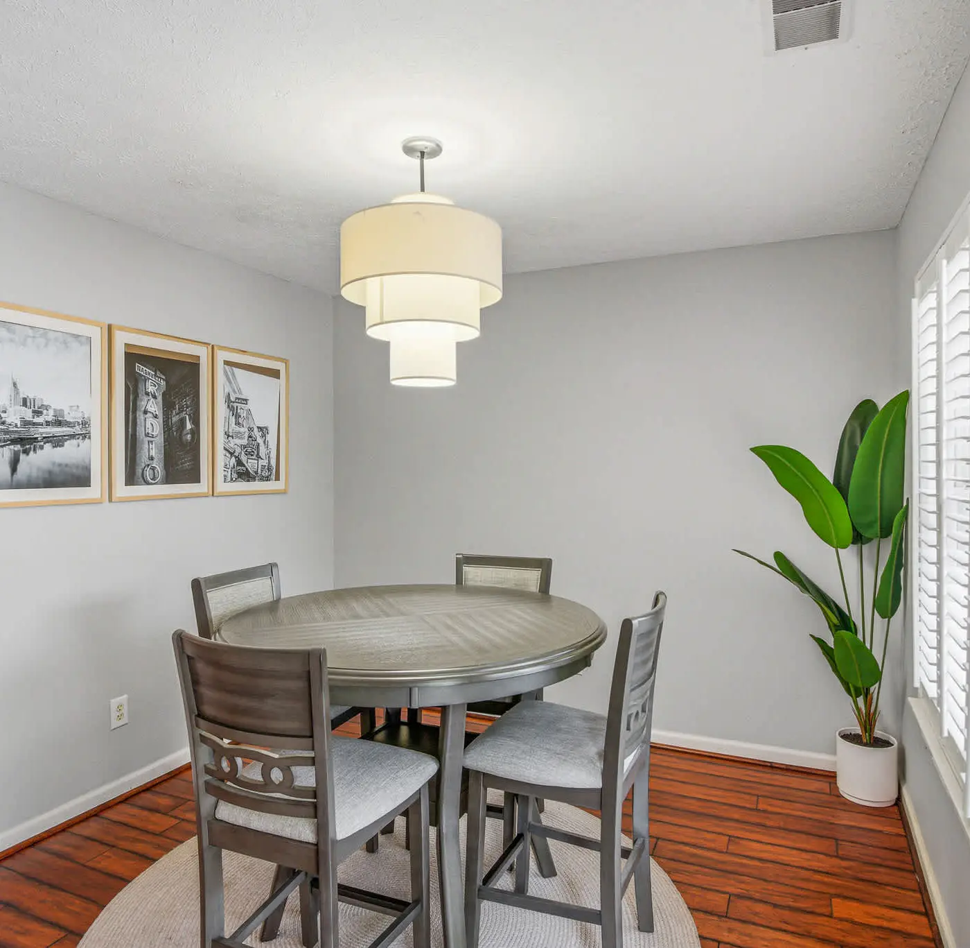 10.4 Mi to DT Nashville・Modern 2BR Family Escape