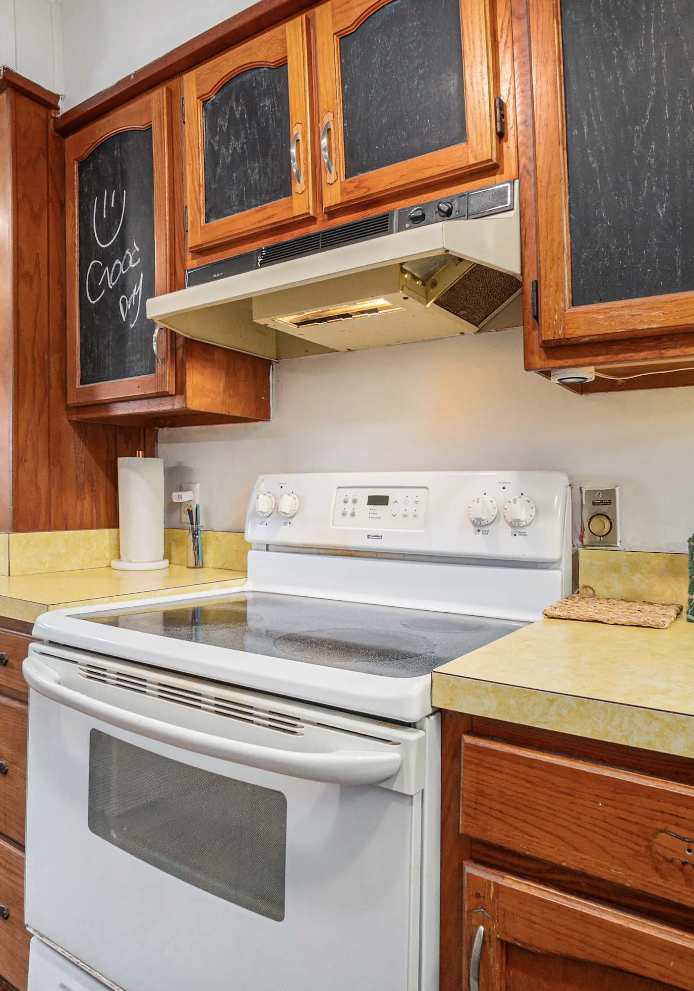 The Three Seasons | Centrally located house in Lak
