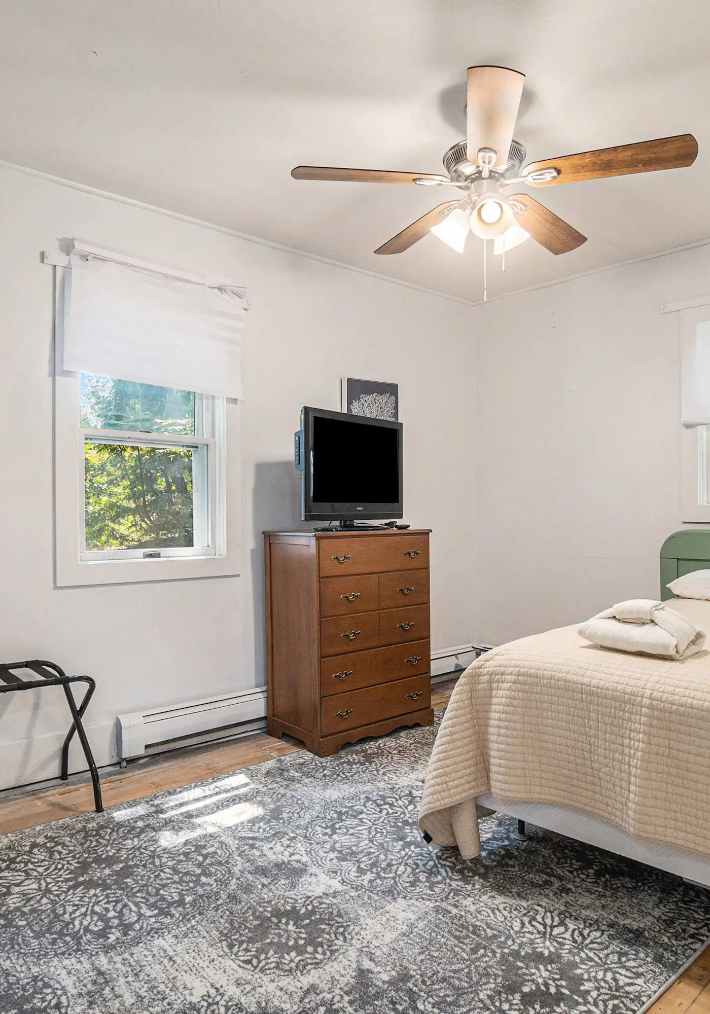 The Three Seasons | Centrally located house in Lak