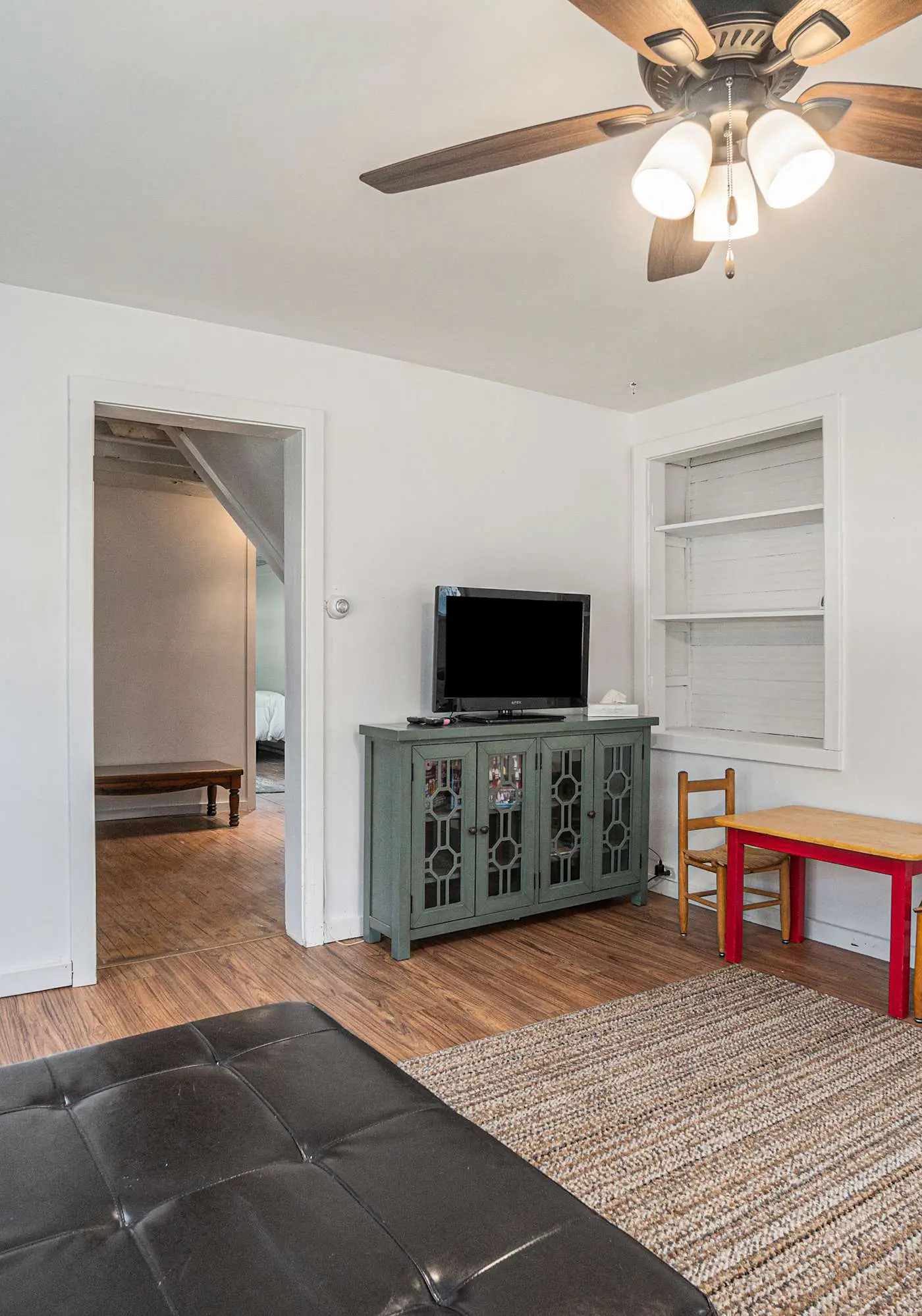 The Three Seasons | Centrally located house in Lak