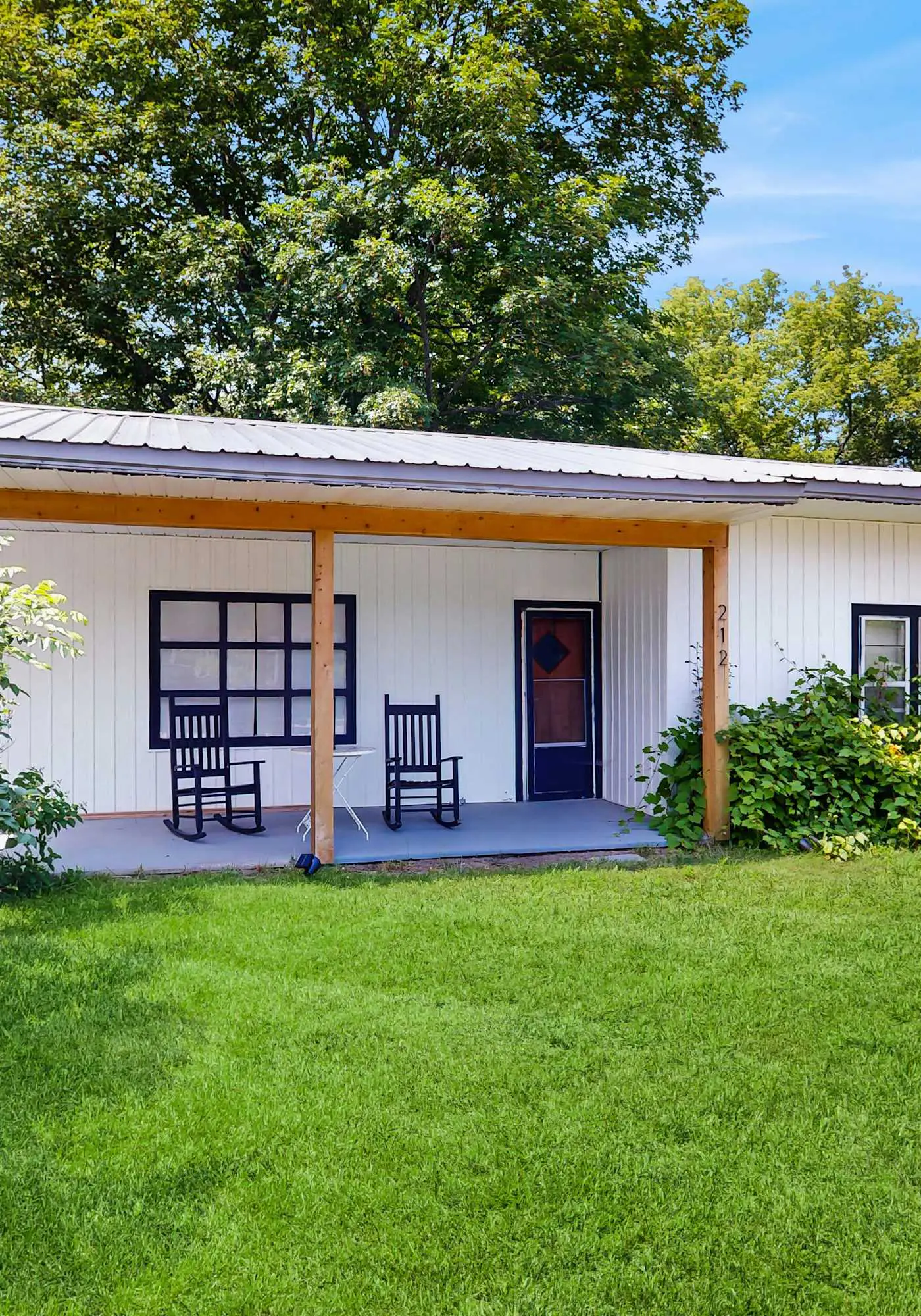 The Three Seasons - Centrally located house in Lake Leelanau