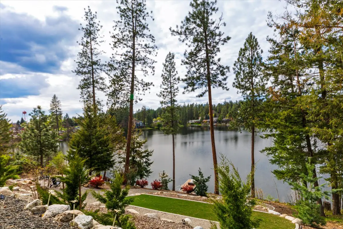 Cabin with Hot Tub, Lake Access & Fire Pit