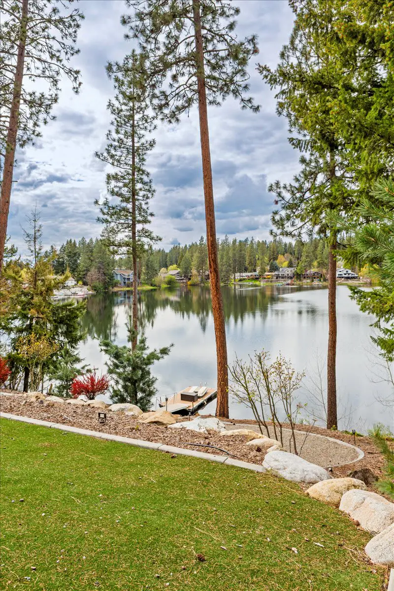Cabin with Hot Tub, Lake Access & Fire Pit