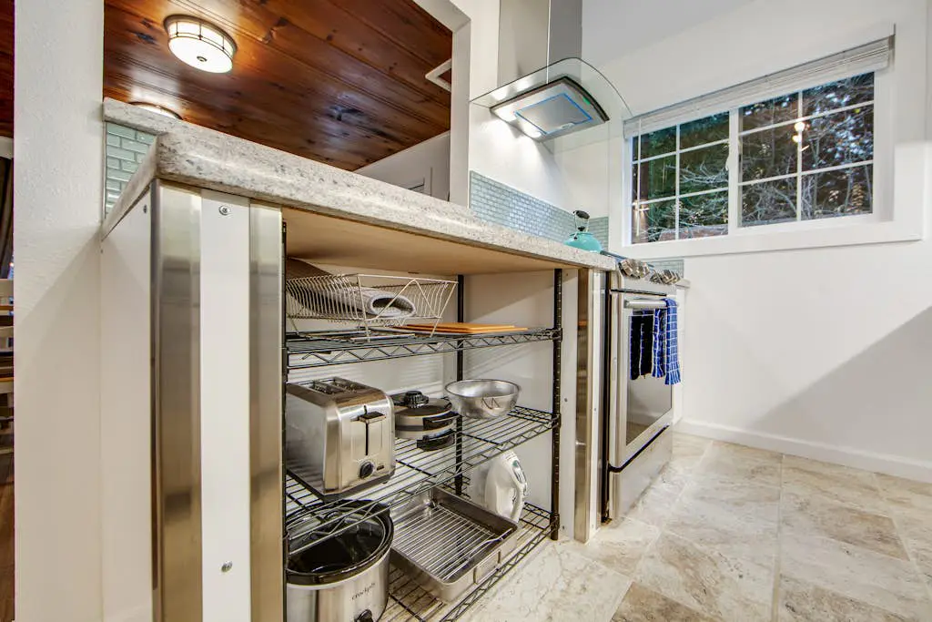 Wanderlust Cottage - Guerneville Dog-Friendly Redwood Cottage with Hot Tub