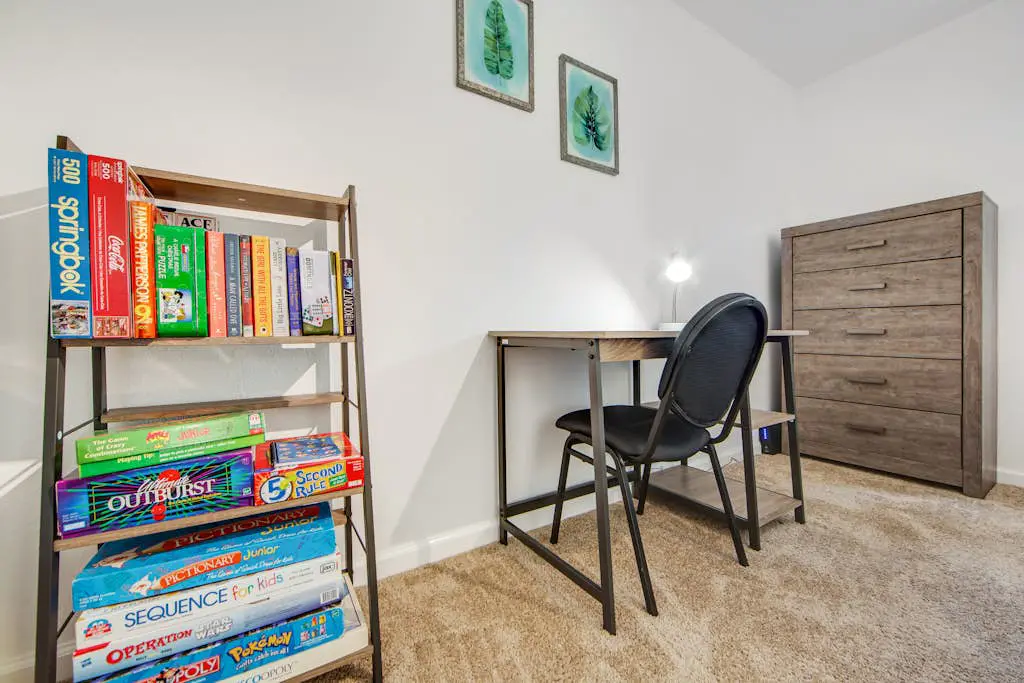 Wanderlust Cottage - Guerneville Dog-Friendly Redwood Cottage with Hot Tub