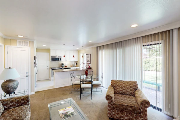 Napa Silverado Trail Condo with Fireplace, Pool & EV Charger