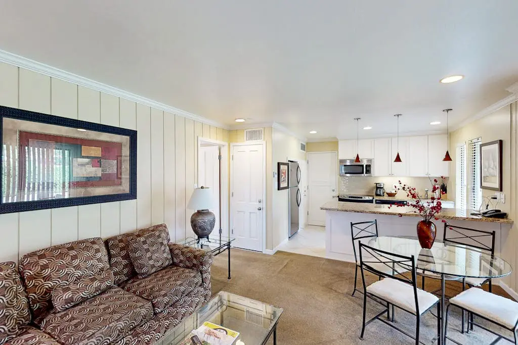 Napa Silverado Trail Condo with Fireplace, Pool & EV Charger