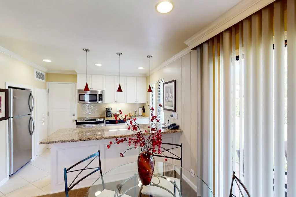 Napa Silverado Trail Condo with Fireplace, Pool & EV Charger