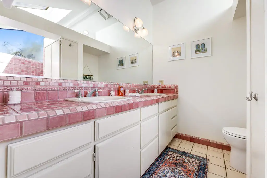 The Nest - Cloverdale Dog-Friendly Pool Retreat near Wineries