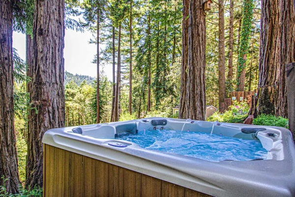 Cazadero Mountain Hot Tub Cabin in the Redwoods
