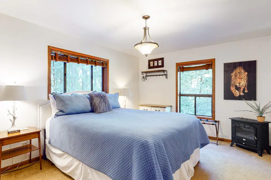 Sunrise Mountain Retreat - Cazadero Mountain Hot Tub Cabin in the Redwoods