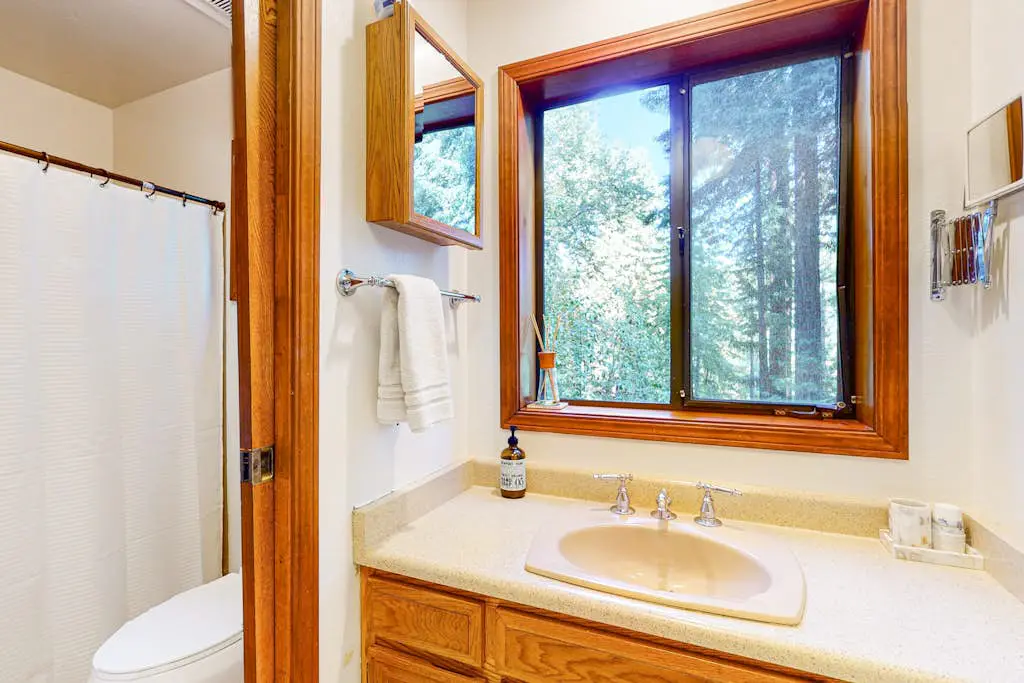 Sunrise Mountain Retreat - Cazadero Mountain Hot Tub Cabin in the Redwoods