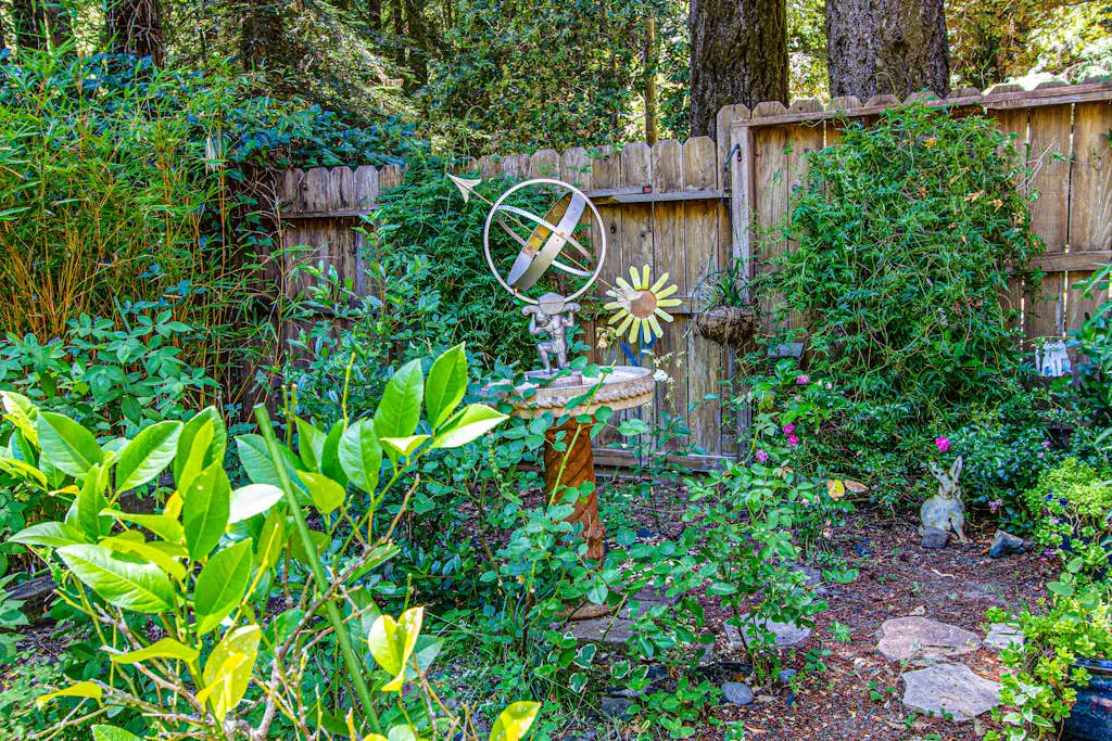 Sunrise Mountain Retreat - Cazadero Mountain Hot Tub Cabin in the Redwoods