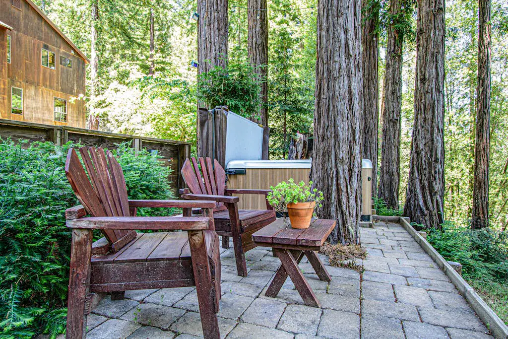 Sunrise Mountain Retreat - Cazadero Mountain Hot Tub Cabin in the Redwoods