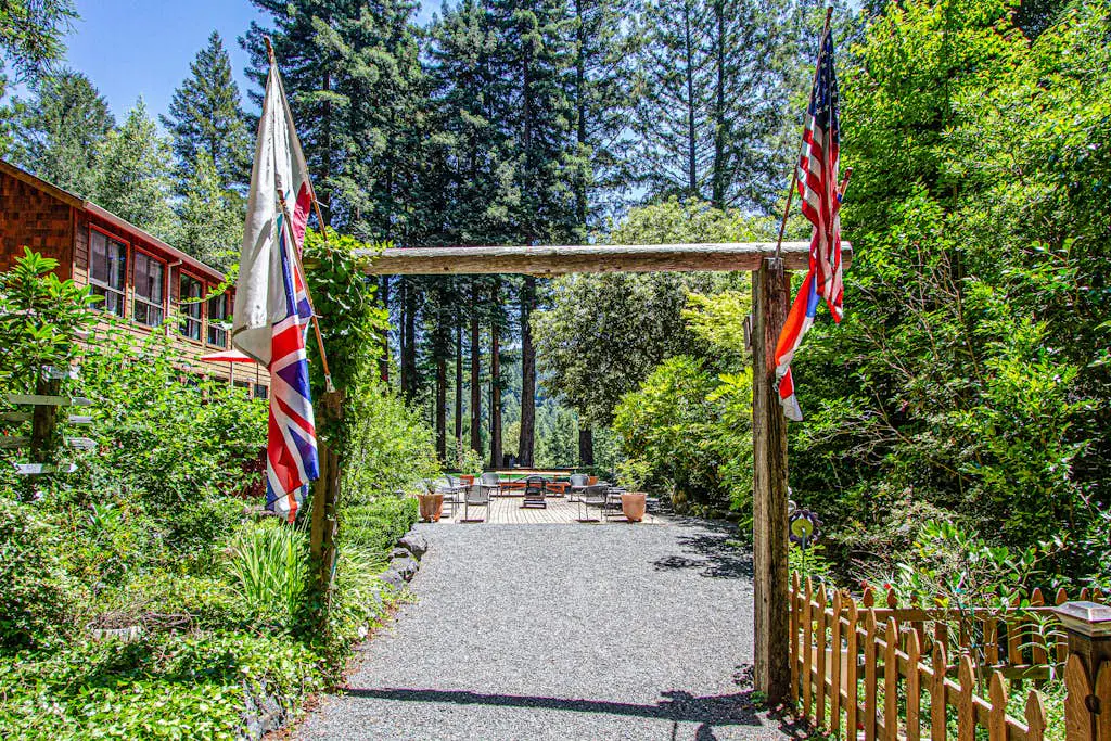 Sunrise Mountain Retreat - Cazadero Mountain Hot Tub Cabin in the Redwoods