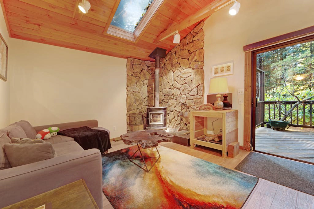 Monte Rio Redwood Retreat with Riverfront Access