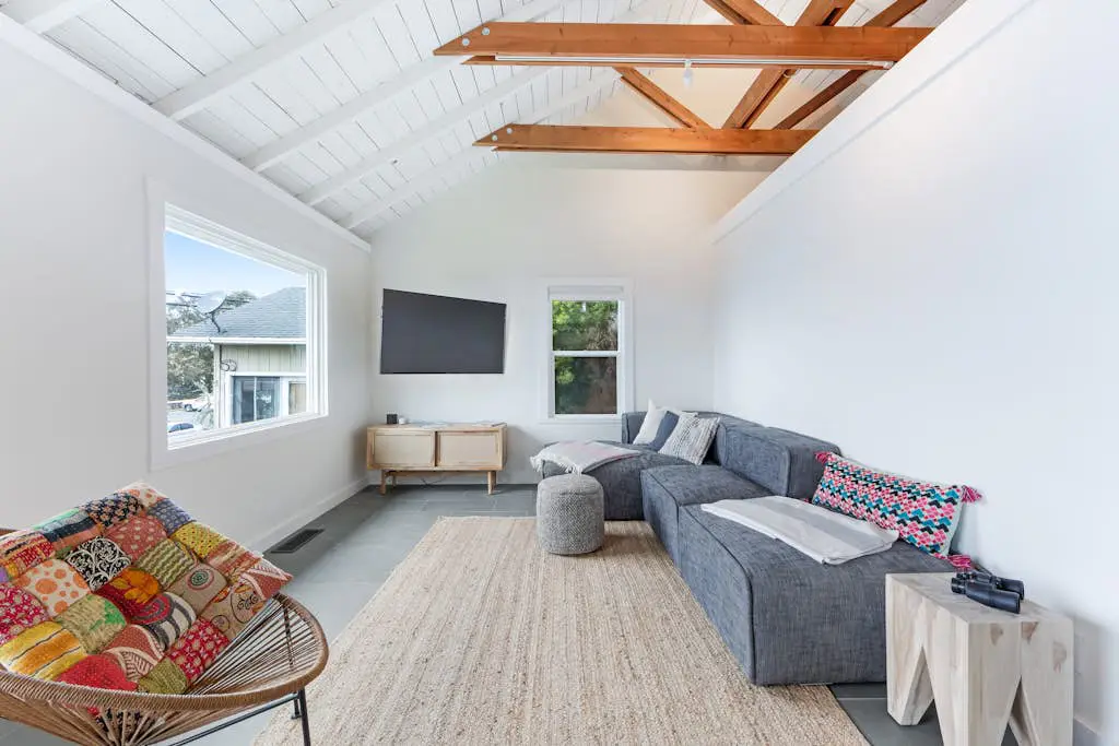 Bodega Harbour Dog-Friendly Bay View Bungalow with Sauna