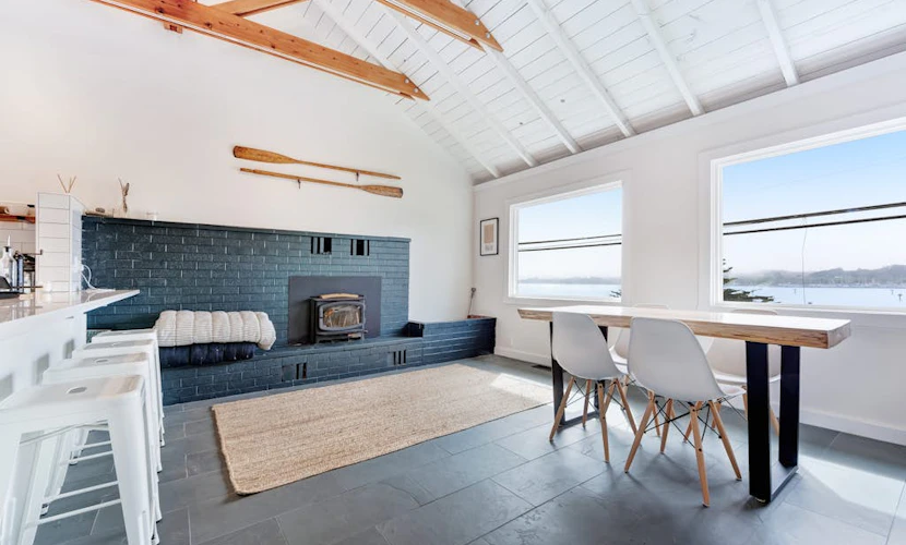 Bodega Harbour Dog-Friendly Bay View Bungalow with Sauna