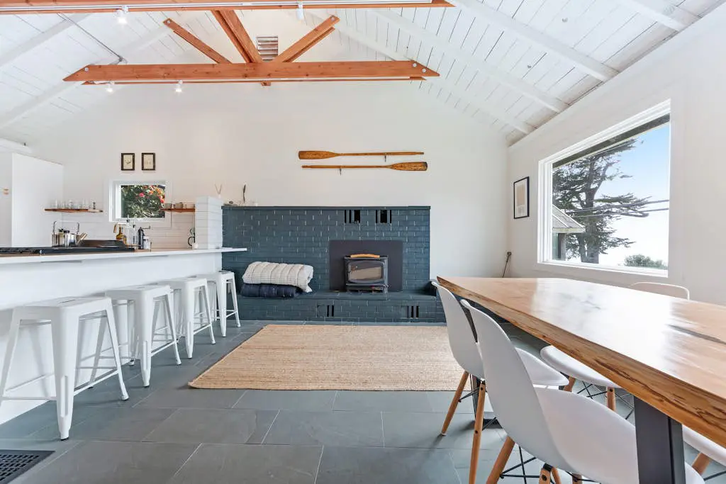 Bodega Harbour Dog-Friendly Bay View Bungalow with Sauna