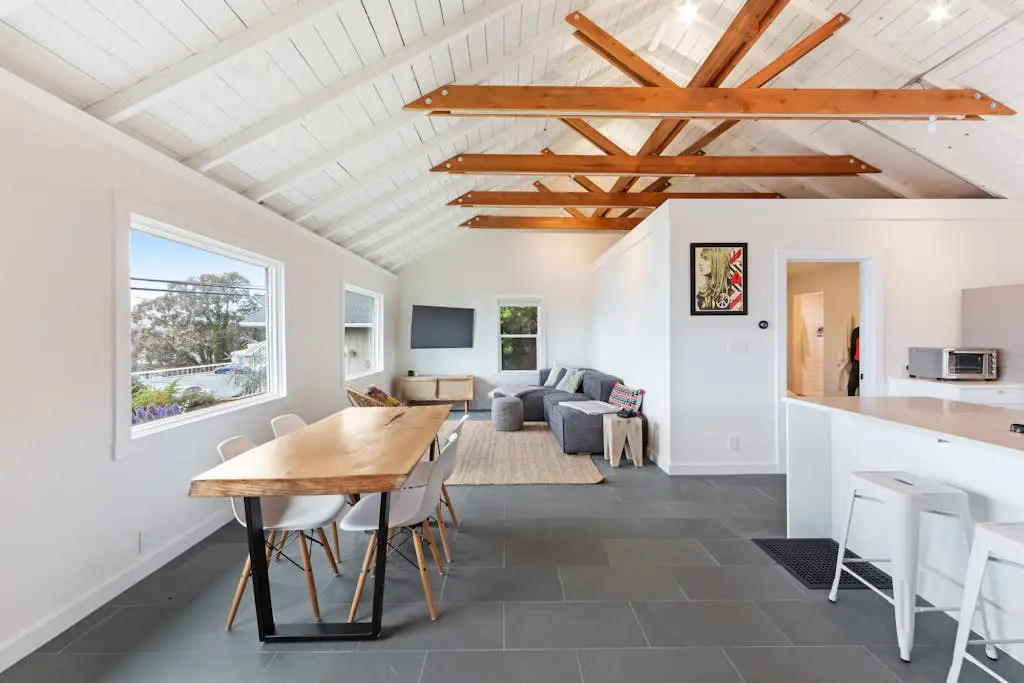 Bodega Harbour Dog-Friendly Bay View Bungalow with Sauna