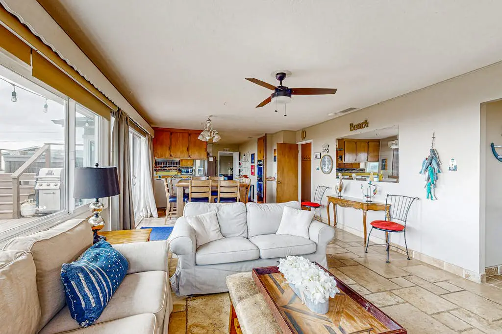 Cozy Carmet Cottage - Bodega Bay Dog-Friendly Oceanview Cottage with Hot Tub