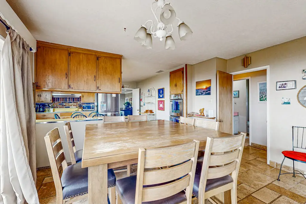 Cozy Carmet Cottage - Bodega Bay Dog-Friendly Oceanview Cottage with Hot Tub