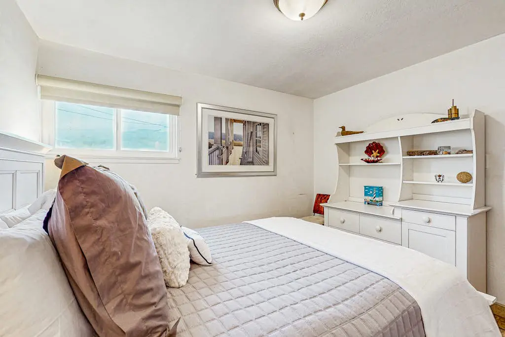 Cozy Carmet Cottage - Bodega Bay Dog-Friendly Oceanview Cottage with Hot Tub