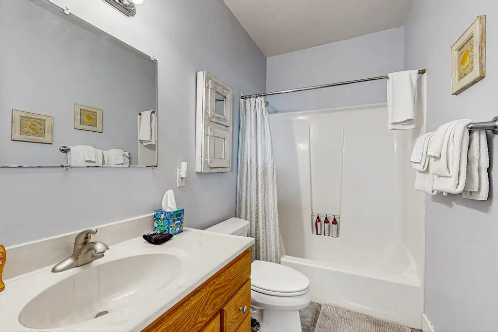 Cozy Carmet Cottage - Bodega Bay Dog-Friendly Oceanview Cottage with Hot Tub