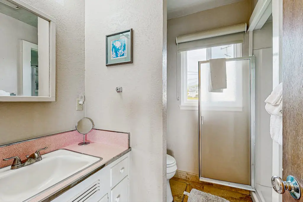 Cozy Carmet Cottage - Bodega Bay Dog-Friendly Oceanview Cottage with Hot Tub