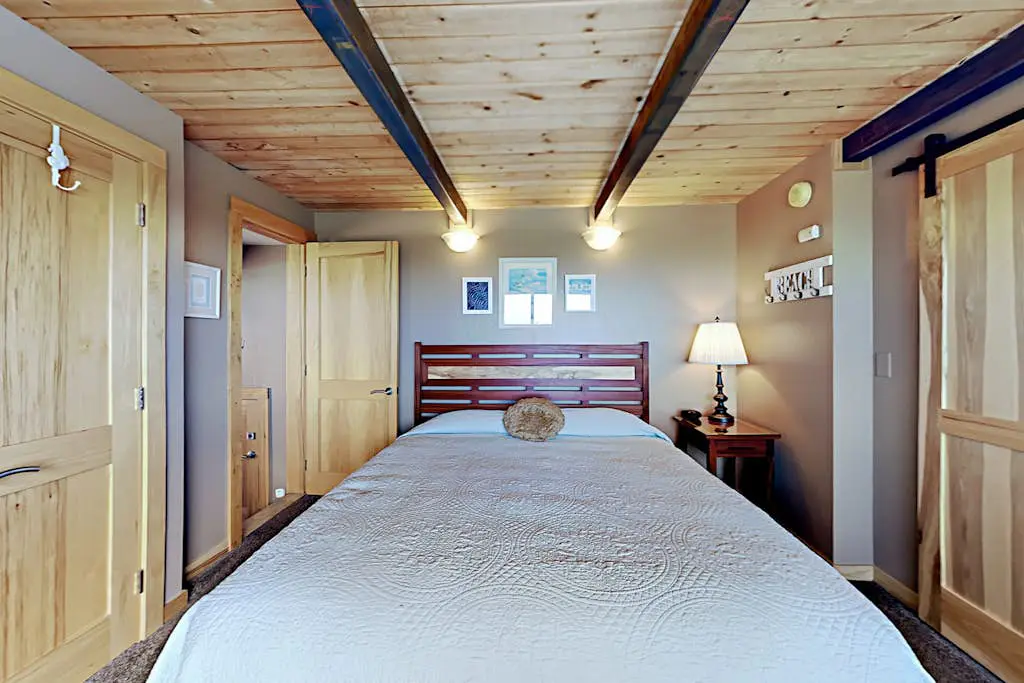 Bodega Bay Oceanview Home with Hot Tub & Sauna