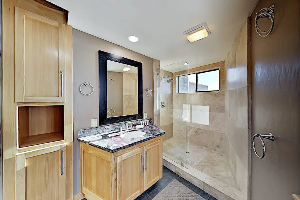 Bodega Bay Oceanview Home with Hot Tub & Sauna