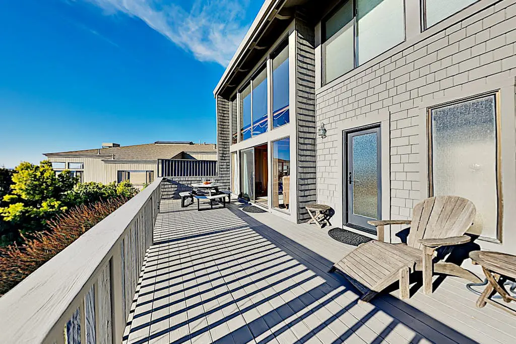 Bodega Bay Oceanview Home with Hot Tub & Sauna