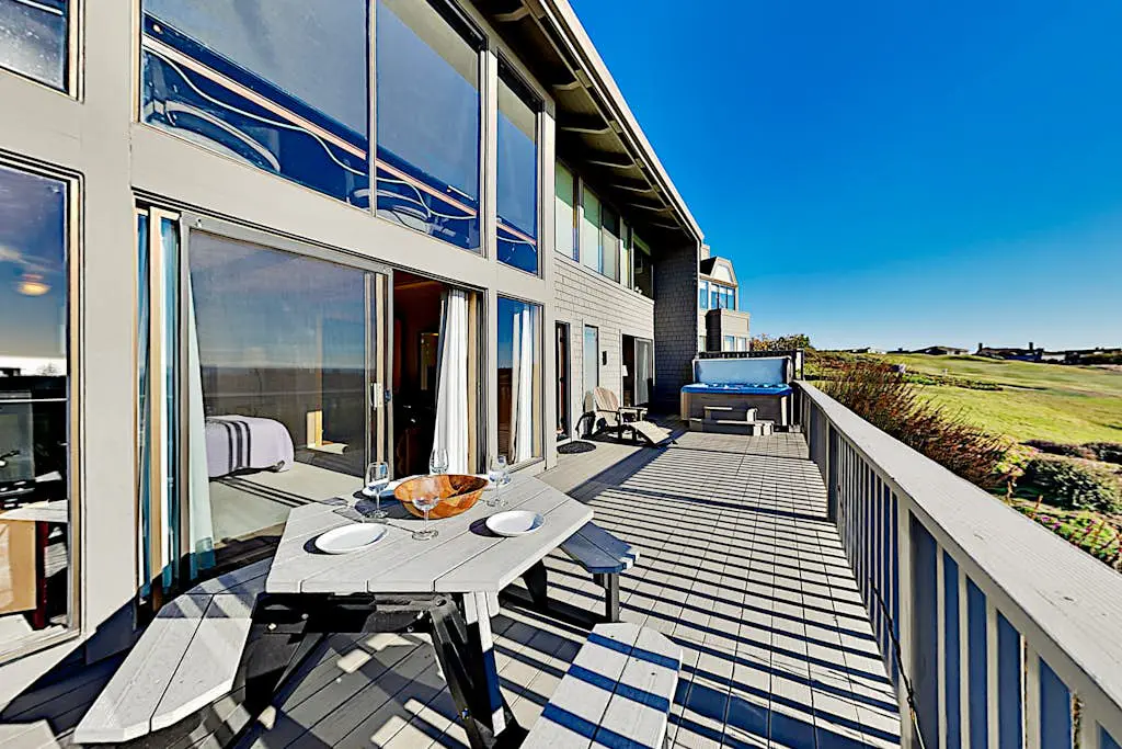 Bodega Bay Oceanview Home with Hot Tub & Sauna