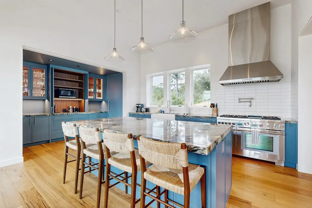 Franz Valley Escape - Calistoga Hilltop Home with Pool, Hot Tub and Vineyard Views