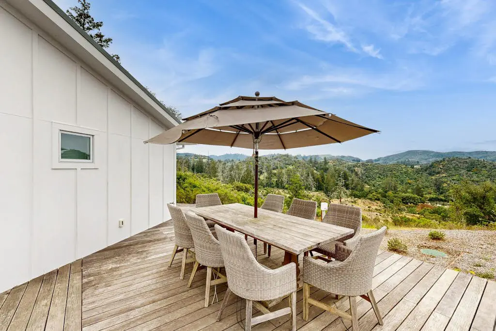 Franz Valley Escape - Calistoga Hilltop Home with Pool, Hot Tub and Vineyard Views