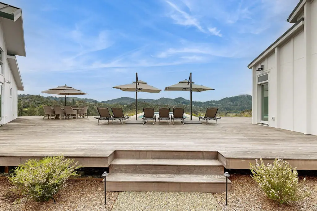 Franz Valley Escape - Calistoga Hilltop Home with Pool, Hot Tub and Vineyard Views