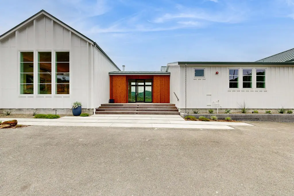 Franz Valley Escape - Calistoga Hilltop Home with Pool, Hot Tub and Vineyard Views
