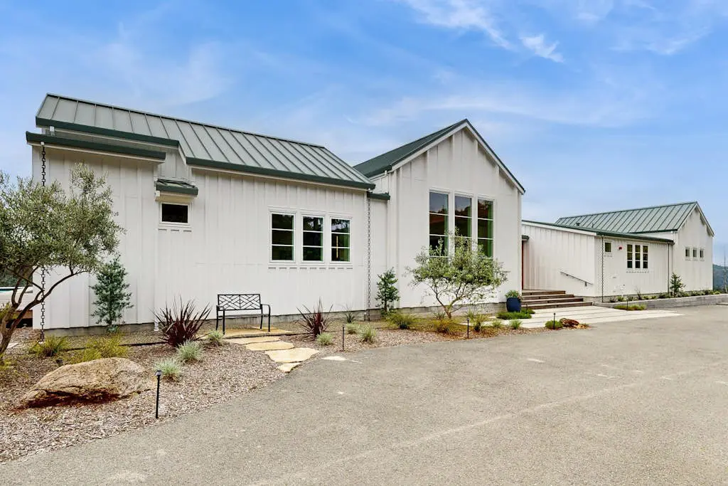 Franz Valley Escape - Calistoga Hilltop Home with Pool, Hot Tub and Vineyard Views