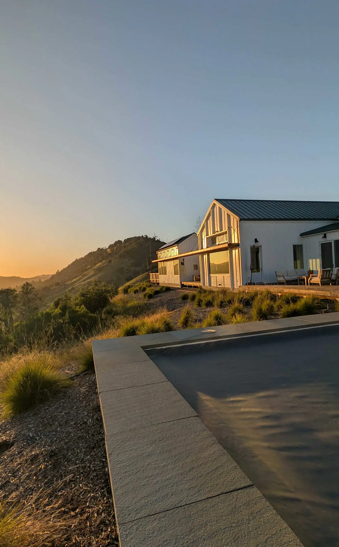 Franz Valley Escape - Calistoga Hilltop Home with Pool, Hot Tub and Vineyard Views