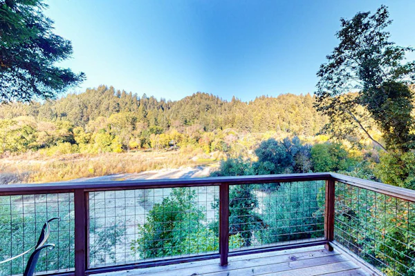 Guerneville Dog-Friendly Riverfront Cabin with Outdoor Kitchen