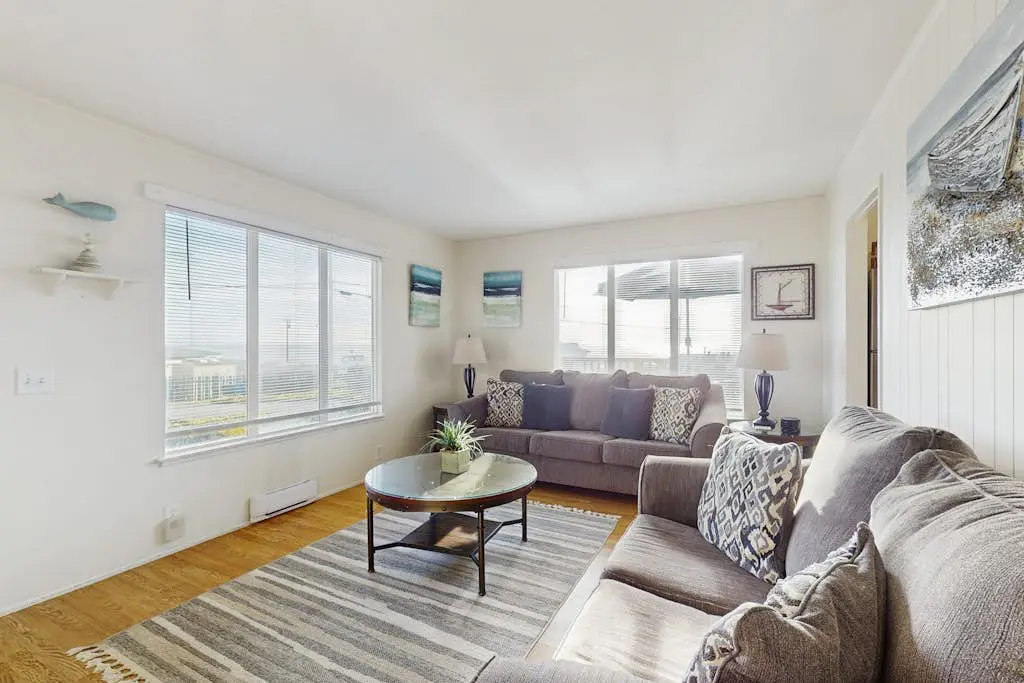 Bodega Bay Dog-Friendly Ocean-View Cottage with Hot Tub