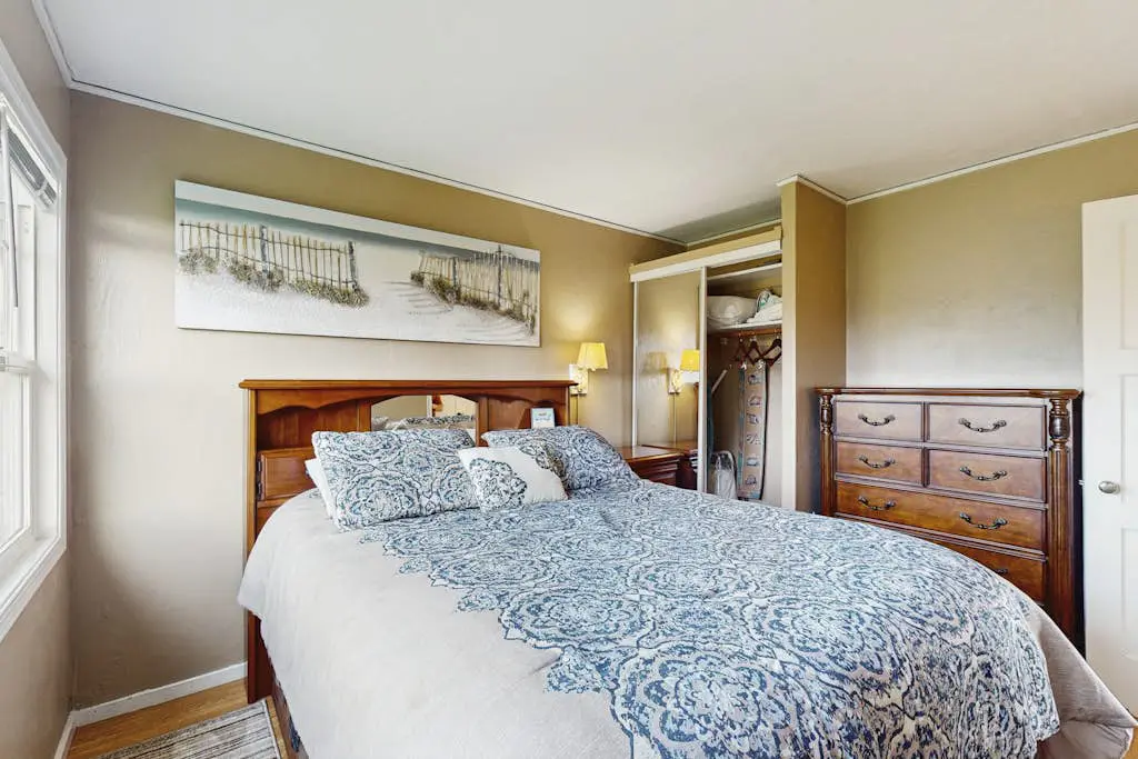 Bodega Bay Dog-Friendly Ocean-View Cottage with Hot Tub