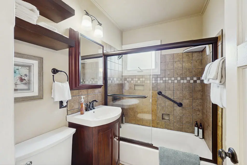 Bodega Bay Dog-Friendly Ocean-View Cottage with Hot Tub
