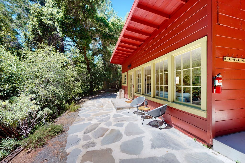 Secluded Forest Home near Guerneville with Hot Tub