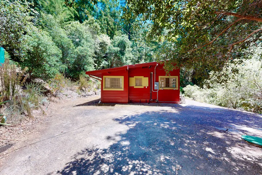 Secluded Forest Home near Guerneville with Hot Tub